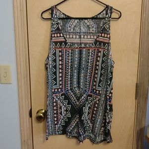 Patterned tank